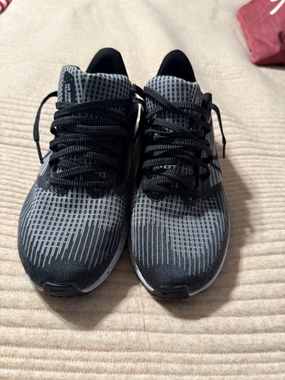 Nike Air Zoom Pegasus 39 'Black Dark Smoke Grey' - Picture 5 of 7